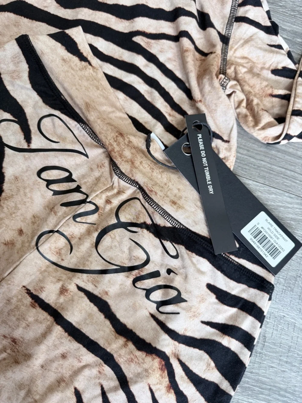 BLARE SET - Picture 4 of 4